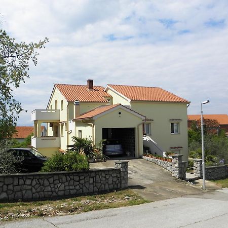 Apartments Njivice Bajcic ภายนอก รูปภาพ