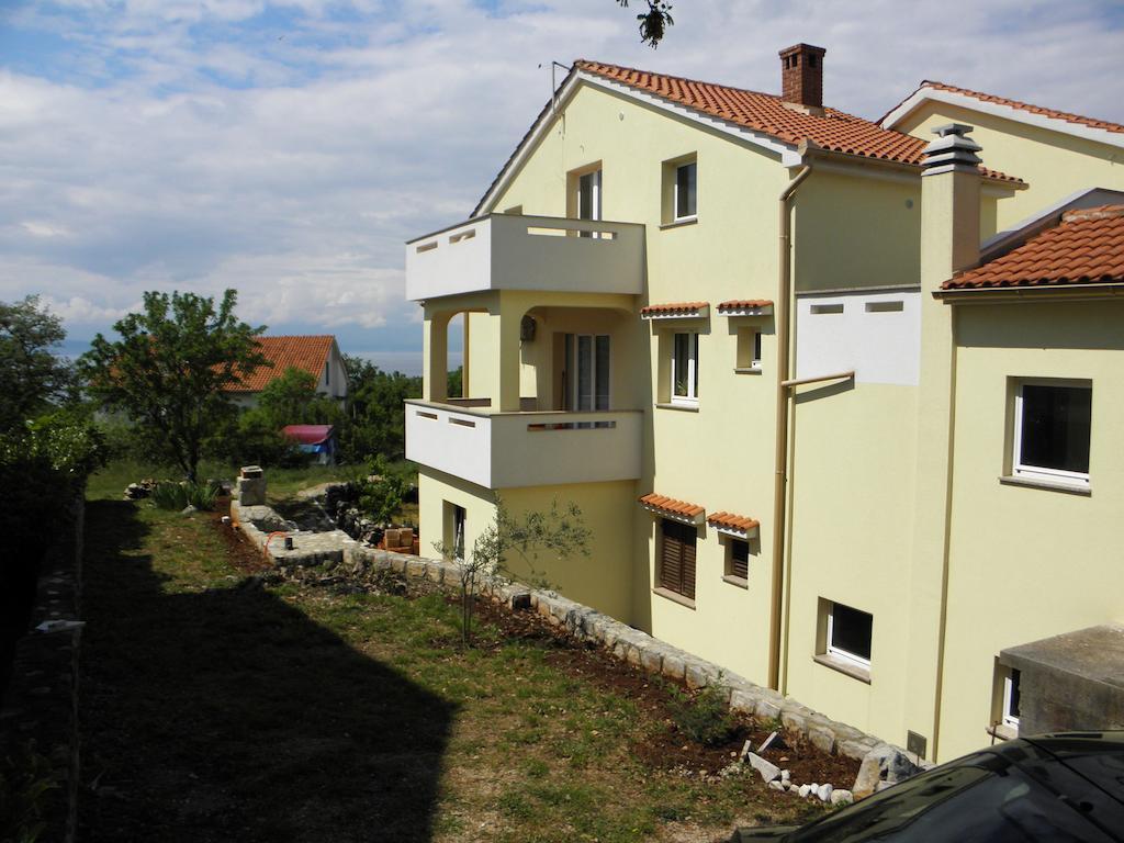 Apartments Njivice Bajcic ภายนอก รูปภาพ