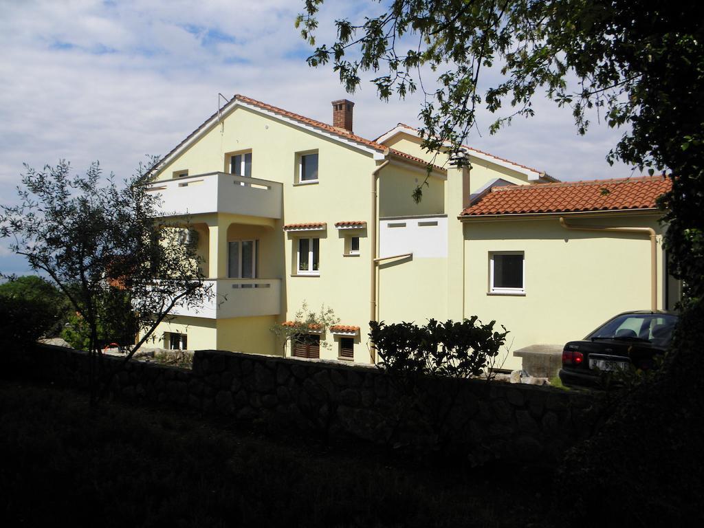 Apartments Njivice Bajcic ภายนอก รูปภาพ
